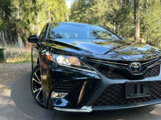 Toyota Camry XV70