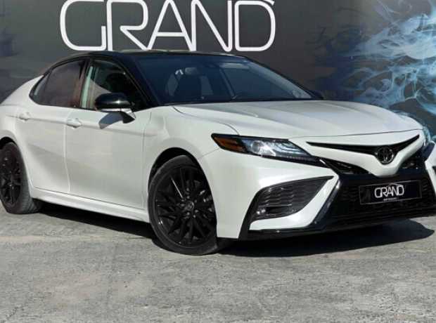 Toyota Camry XV70  Рестайлинг, 2021, пробег 57000 км