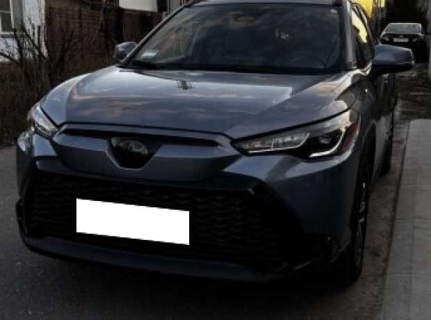 Toyota Corolla Cross , 2023, пробег 16000 км