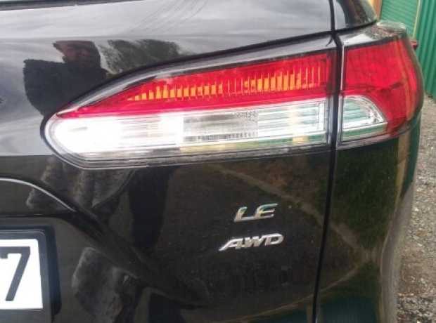 Toyota Corolla Cross , 2023, пробег 8000 км