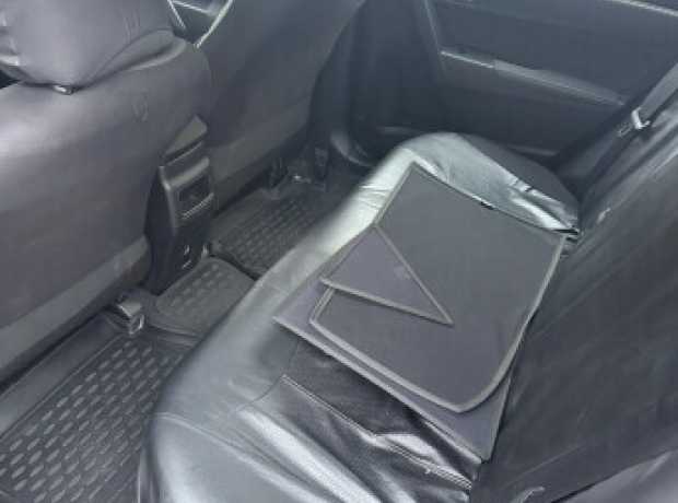 Toyota Corolla XI (E170), 2013, пробег 302000 км