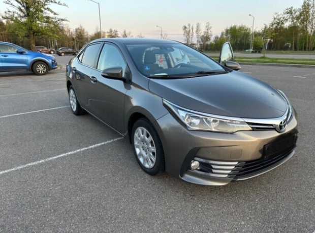 Toyota Corolla XI (E170)  Рестайлинг, 2017, пробег 200816 км
