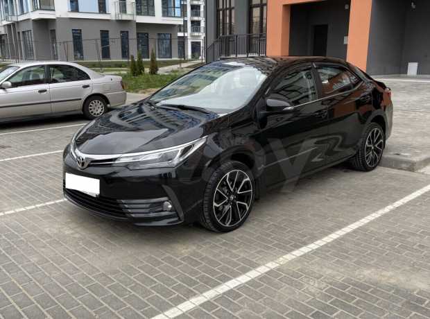 Toyota Corolla XI (E170) Рестайлинг