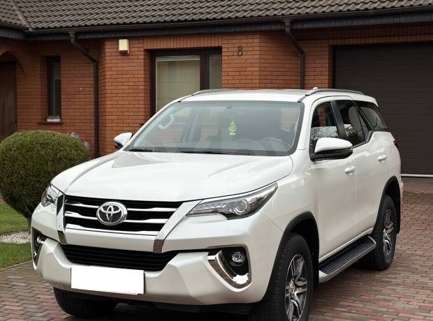 Toyota Fortuner II 