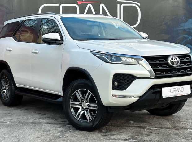 Toyota Fortuner II Рестайлинг