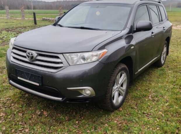 Toyota Highlander II (XU40)  Рестайлинг, 2012, пробег 197000 км