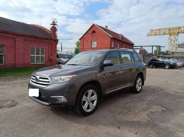 Toyota Highlander II (XU40)  Рестайлинг, 2013, пробег 237000 км