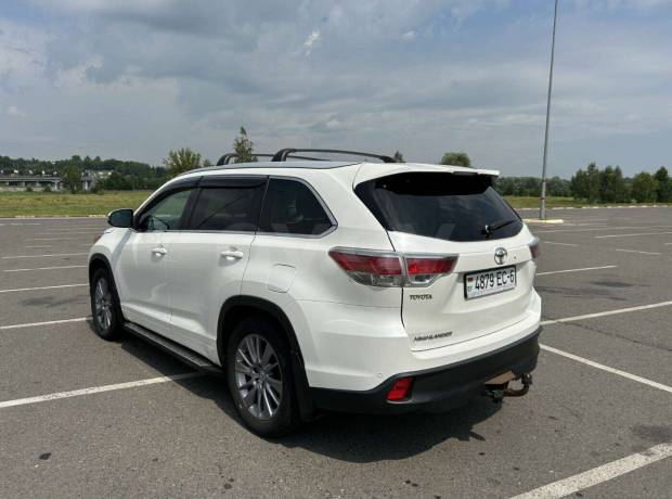 Toyota Highlander III (XU50)