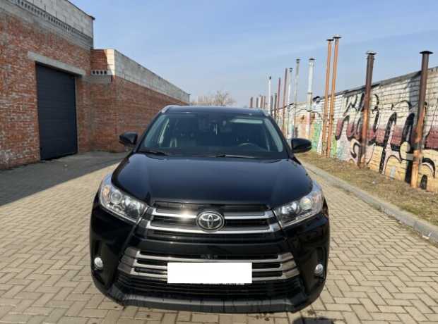 Toyota Highlander III (XU50)  Рестайлинг, 2019, пробег 127000 км