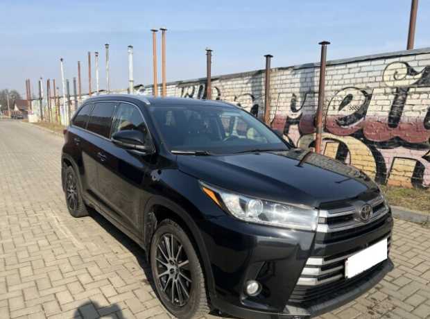 Toyota Highlander III (XU50)  Рестайлинг, 2019, пробег 127000 км