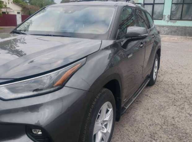 Toyota Highlander IV (XU70), 2021, пробег 9000 км