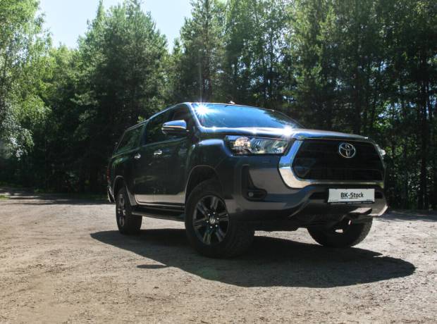 Toyota Hilux VIII (AN120) Рестайлинг