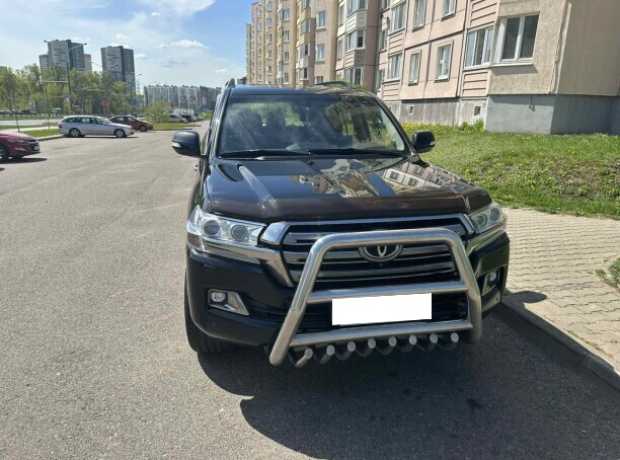 Toyota Land Cruiser J200  2-й рестайлинг, 2015, пробег 275000 км
