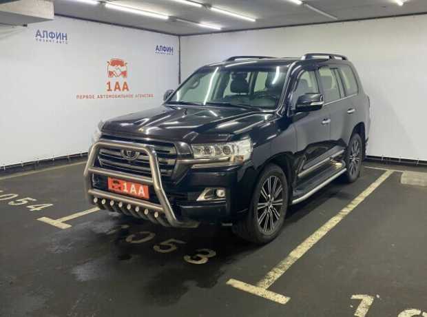 Toyota Land Cruiser J200  2-й рестайлинг, 2015, пробег 291000 км