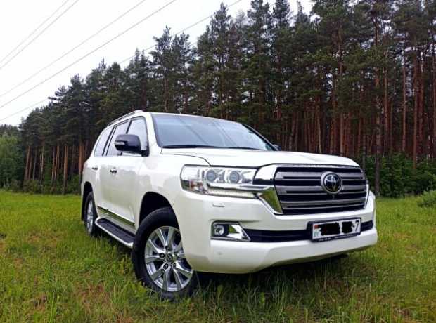 Toyota Land Cruiser J200  2-й рестайлинг, 2017, пробег 178271 км
