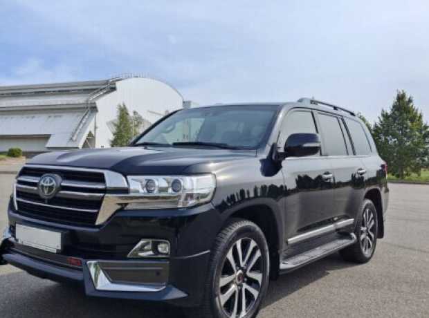 Toyota Land Cruiser J200  2-й рестайлинг, 2019, пробег 153771 км
