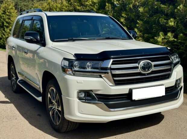 Toyota Land Cruiser J200  2-й рестайлинг, 2020, пробег 131000 км