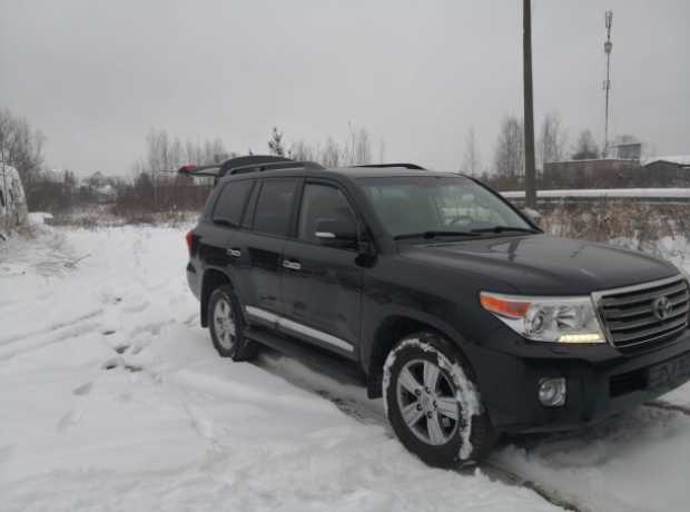 Toyota Land Cruiser J200  Рестайлинг, 2012, пробег 94000 км
