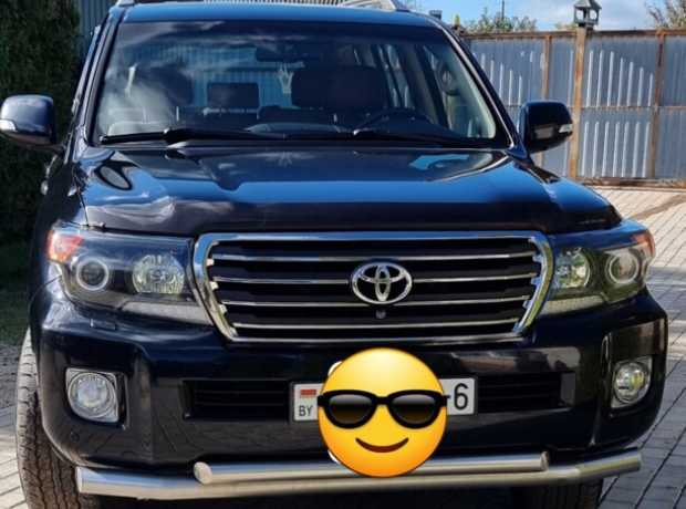 Toyota Land Cruiser J200  Рестайлинг, 2015, пробег 225000 км