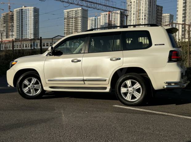 Toyota Land Cruiser J200 Рестайлинг