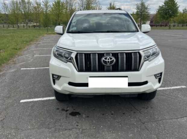 Toyota Land Cruiser Prado J150  2-й рестайлинг, 2017, пробег 118000 км