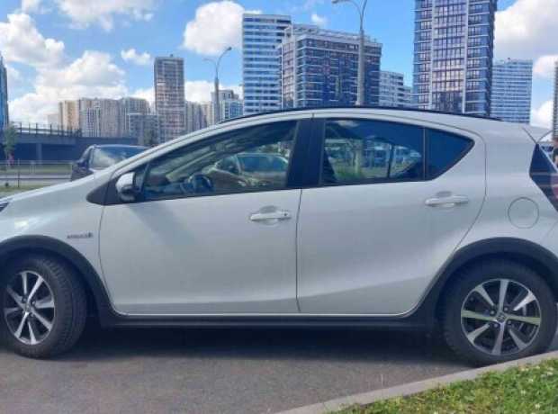 Toyota Prius C I  Рестайлинг, 2018, пробег 96560 км