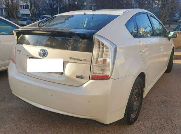 Toyota Prius III (XW30)