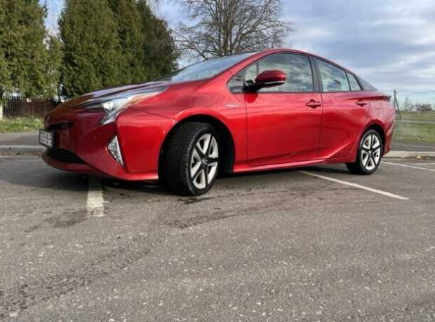Toyota Prius IV (XW50), 2017, пробег 220000 км