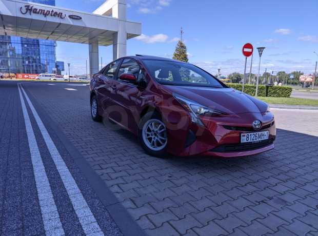 Toyota Prius IV (XW50)