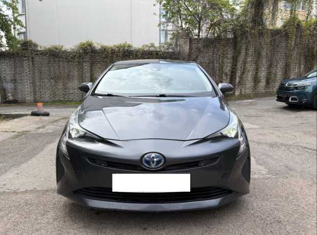 Toyota Prius IV (XW50)