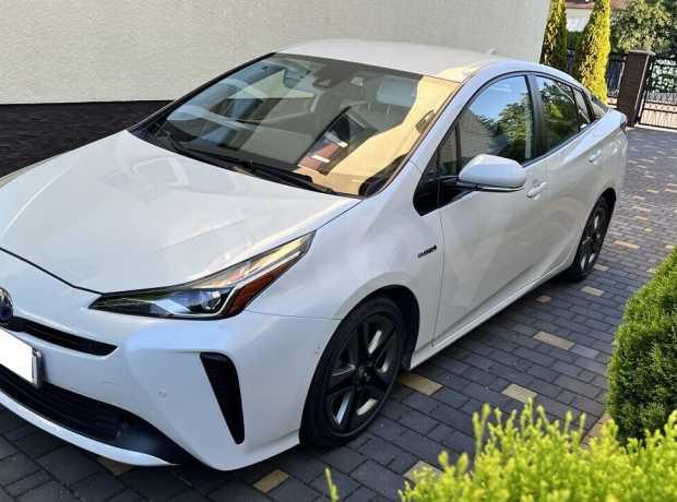 Toyota Prius IV (XW50) Рестайлинг
