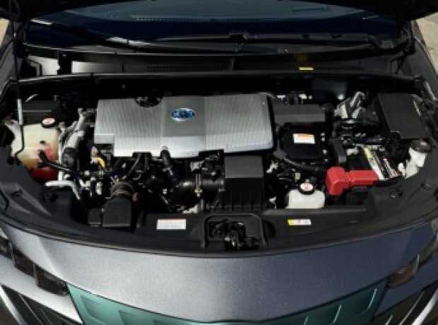Toyota Prius Prime , 2016, пробег 228000 км