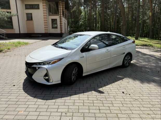 Toyota Prius Prime , 2017, пробег 172000 км
