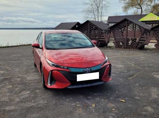 Toyota Prius Prime , 2018, пробег 99800 км