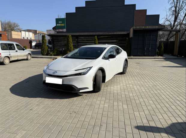 Toyota Prius V (XW60)