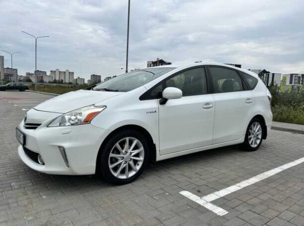 Toyota Prius V(+) ZVW40/41, 2014, пробег 157000 км