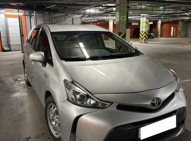 Toyota Prius V(+) ZVW40/41 Рестайлинг