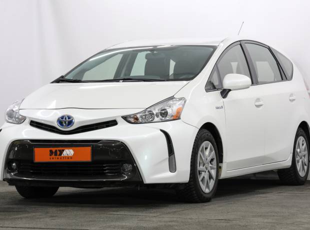 Toyota Prius V(+) ZVW40/41 Рестайлинг