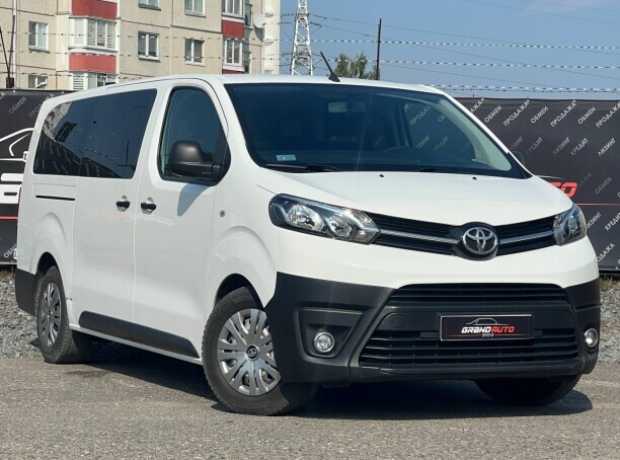 Toyota ProAce Verso II, 2022, пробег 286925 км Toyota ProAce Verso II, 2022, пробег 286925 км
