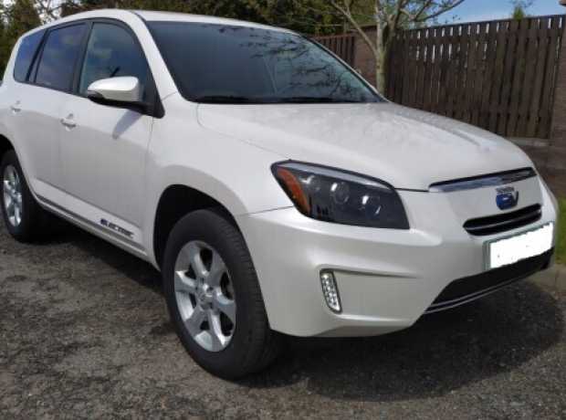 Toyota RAV4 III (XA30)  2-й рестайлинг, 2014, пробег 114000 км
