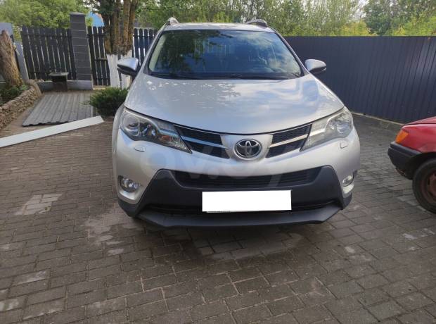 Toyota RAV4 IV (XA40)