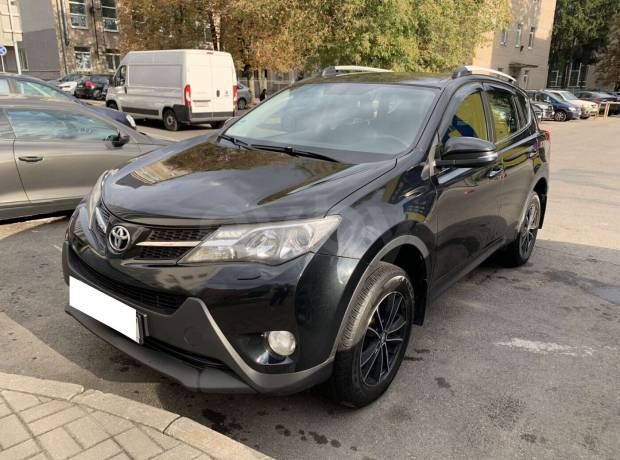 Toyota RAV4 IV (XA40)