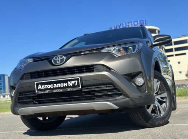 Toyota RAV4 IV (XA40)  Рестайлинг, 2016, пробег 125000 км