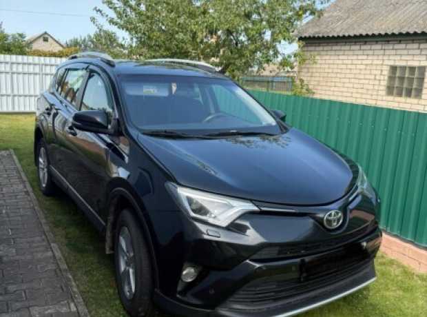 Toyota RAV4 IV (XA40)  Рестайлинг, 2016, пробег 180000 км