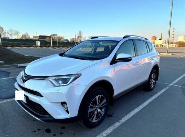 Toyota RAV4 IV (XA40)  Рестайлинг, 2016, пробег 207125 км