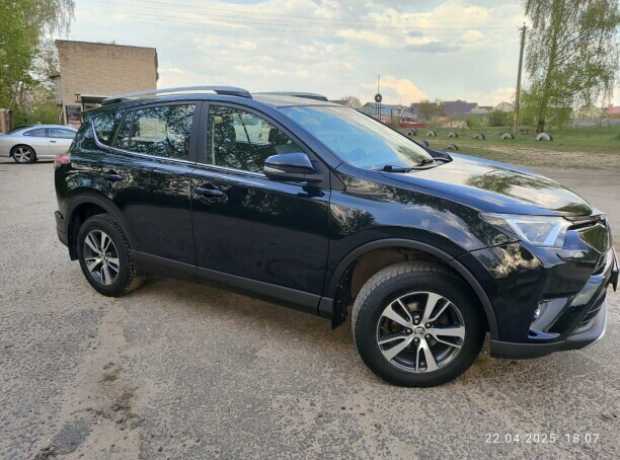 Toyota RAV4 IV (XA40)  Рестайлинг, 2017, пробег 160000 км