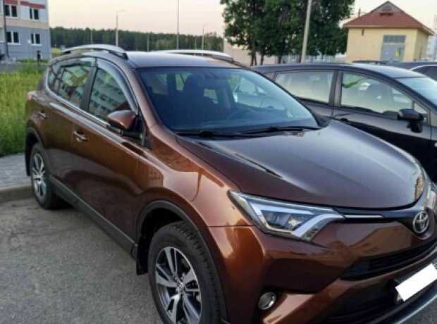 Toyota RAV4 IV (XA40)  Рестайлинг, 2017, пробег 223000 км