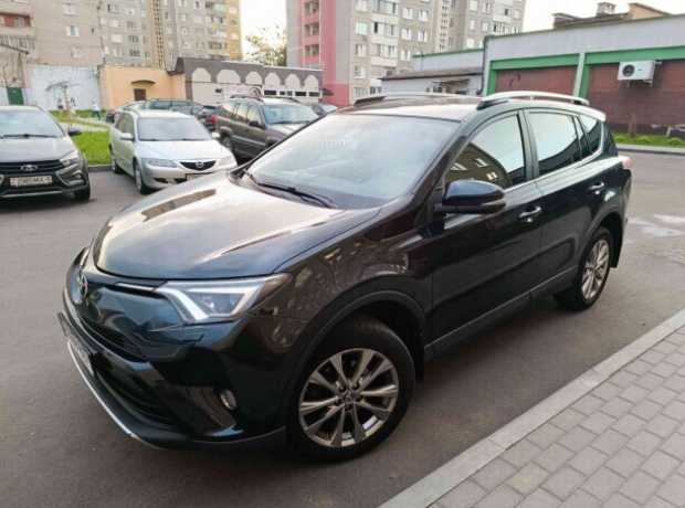 Toyota RAV4 IV (XA40)  Рестайлинг, 2017, пробег 75000 км