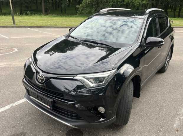 Toyota RAV4 IV (XA40)  Рестайлинг, 2018, пробег 179000 км