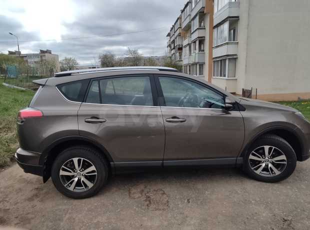 Toyota RAV4 IV (XA40) Рестайлинг